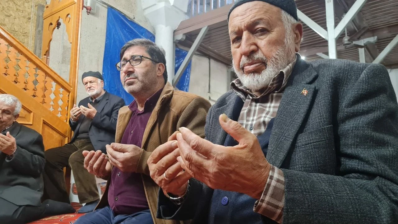 Kadir Gecesi 2026: Unpacking the Night of Divine Revelation and Its Enduring Power